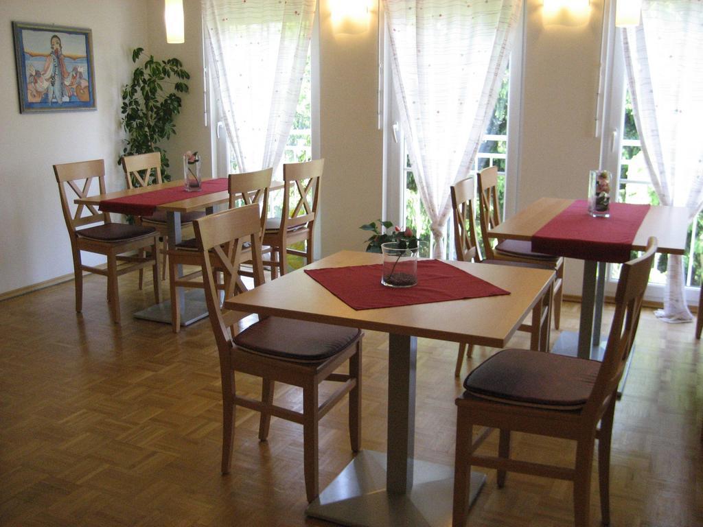 Gastehaus Zieserl Deutsch Kaltenbrunn Dış mekan fotoğraf